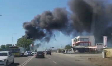 Alertă! Incendiu la hala din incinta COMCM