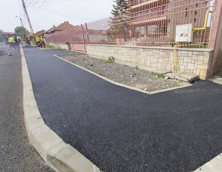 Tot mai multe străzi din cartierul Palazu Mare sunt modernizate
