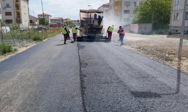 Strada Haricleea Darclée a fost îmbrăcată în asfalt