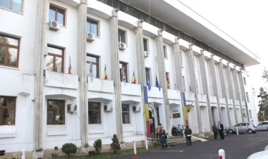 Primăria Constanța restricționează total activitățile cu publicul