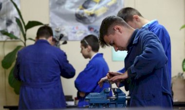 Începe prima etapă a înscrierilor pentru învățământul profesional dual