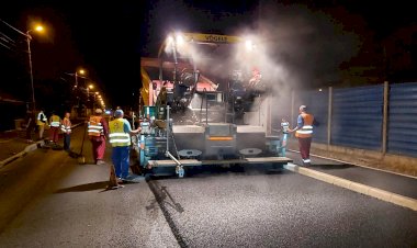 Lucrări de asfaltare pe strada Dumbrăveni