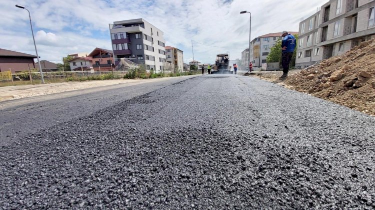 Strada Haricleea Darclée a fost îmbrăcată în asfalt