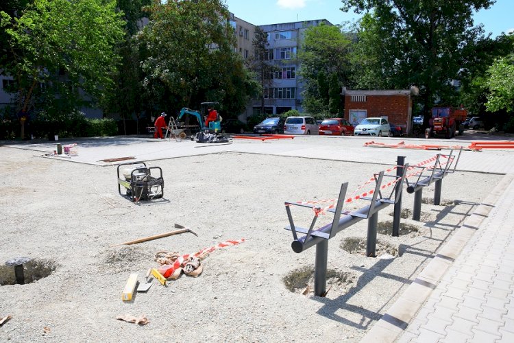 Amenajări locuri de joacă