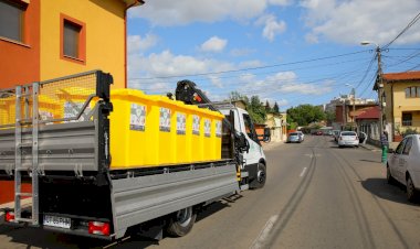 Continuă distribuirea de pubele galbene pentru colectarea selectivă