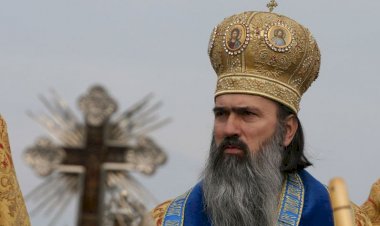ÎPS Teodosie: Am cerut autorităților ca noaptea să puteți veni la biserică. Prefectul îl contrazice