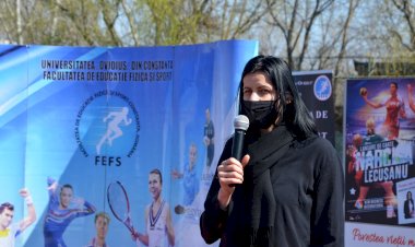 Marea handbalistă Narcisa Lecuşanu şi-a lansat volumul memorialistic POVESTEA VIEȚII MELE