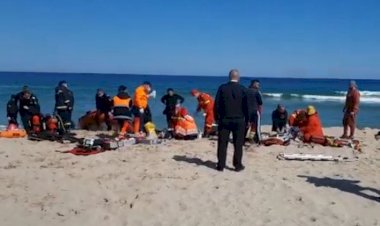 Doi scafandri, care supravegheau lucrările de înnisipare, au murit înecați