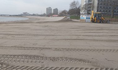 300 de sectoare de plajă igienizate au fost predate operatorilor privați