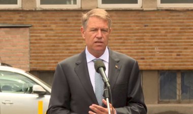 Iohannis către medici: Vă admir pentru dăruire. Sunteți eroii noștri!