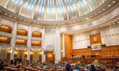 Președinții României considerați colaboratori ai Securității își pierd toate privilegiile