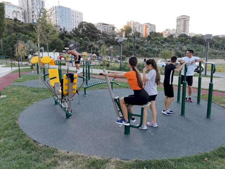 S-a inaugurat primul parc de fitness de pe plaja Modern