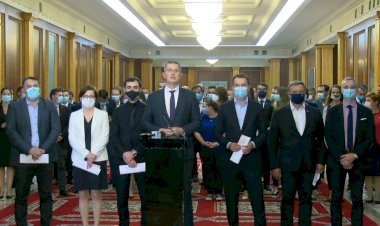 Miniștrii USR PLUS și-au dat demisia din Guvern. Barna: Așa nu se mai poate!