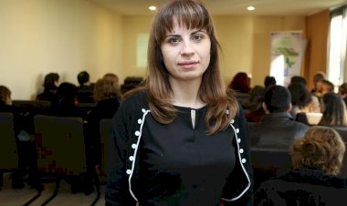 Fostul  IȘGA  Anca Dragomir  luată peste picior după o apariție la un post local de televiziune