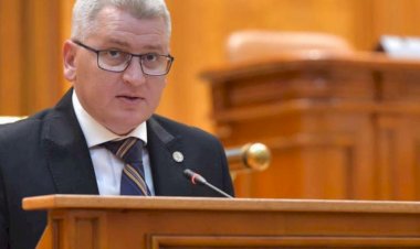 Florin Roman este preşedinte interimar al Camerei Deputaţilor
