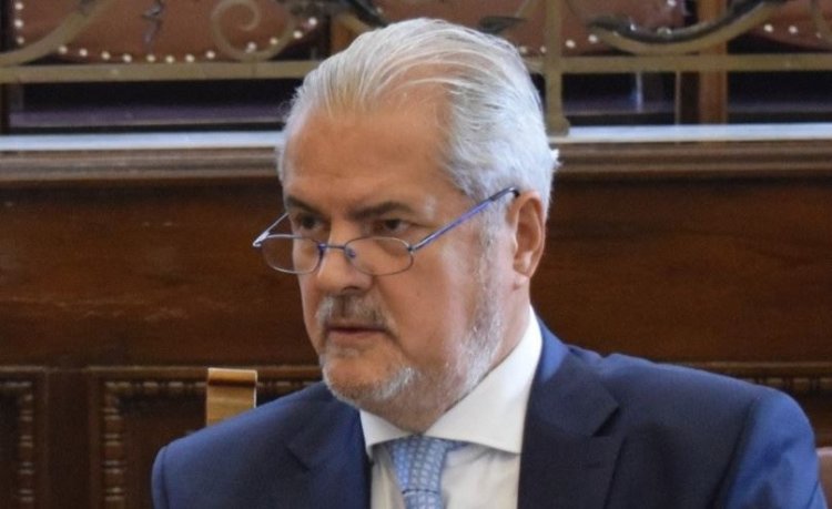 Adrian Năstase recuperează în instanţă pensia specială de fost parlamentar