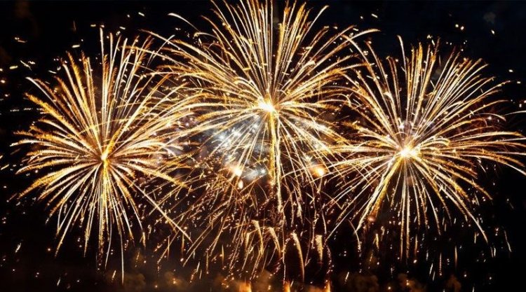Focuri de artificii lansate la Constanța în şapte zone ale oraşului, de Revelion