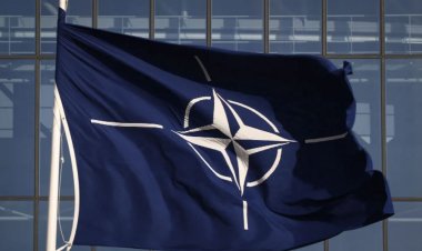 NATO îşi întăreşte forţele în România şi în Slovacia