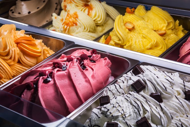 Carrefour retrage de la vânzare mai multe sortimente de îngheţată