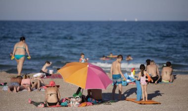 Chițac: Stațiunea Mamaia nu este goală. S-au deschis granițele, românii au sărăcit.