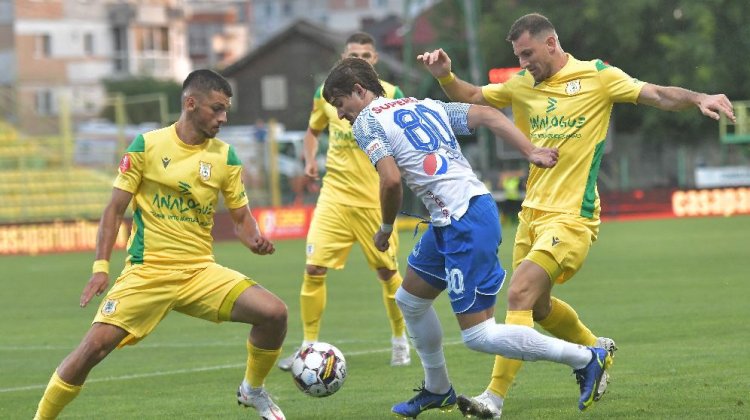 Fotbal: CS Mioveni - Farul Constanţa 0-2, în Superligă