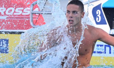 David Popovici a câştigat medalia de aur la Europene în proba de 100 metri liber