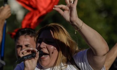 George Simion i-a tăiat microfonul Dianei Șoșoacă: Asta-i unitate, trădătorule? E o mizerie făcută de Simion