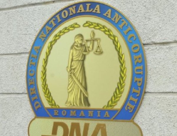 Fraudă de peste un milion de euro în contractele NATO. România, vizată într-o fraudă cu bani NATO
