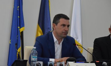 Tanczos Barna: Nu sunt de acord ca plajele să treacă la primării