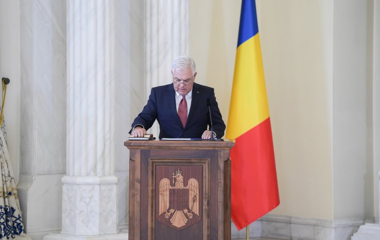 Angel Tîlvar este oficial noul ministru al Apărării