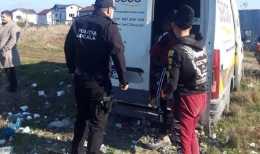 Încă o autoutilitară confiscată de polițiștii locali constănțeni.