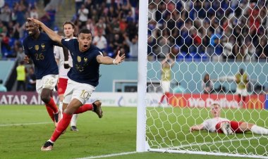 Franța s-a calificat în optimile Campionatului Mondial de fotbal