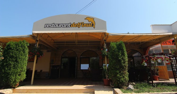 Restaurantul Delfinul din Constanța, închis de Protecția Consumatorilor