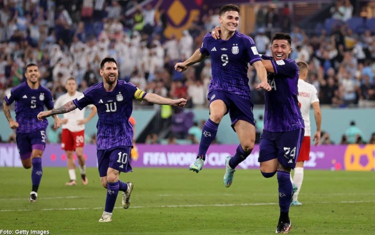 Argentina a învins Polonia cu 2-0 şi a câştigat Grupa C