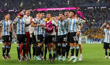 Argentina a învins Australia, scor 2-1 şi s-a calificat în sferturi