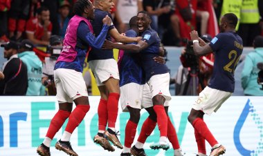 Franţa va juca o nouă finală, după ce a învins Marocul cu 2-0