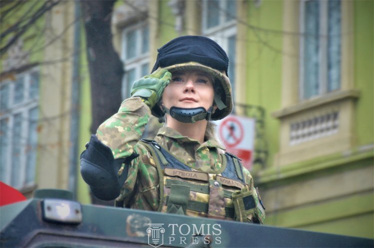FOTO - Parada militară de Ziua Naţională a României de la Constanța