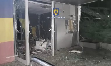 Cuplul care a aruncat în aer bancomate din județul Constanța și-au recunoscut faptele