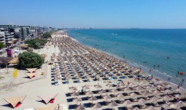 Staţiunea Mamaia, pe locul doi după Băile Felix în preferinţele turiştilor pentru minivacanţa de 1 Mai