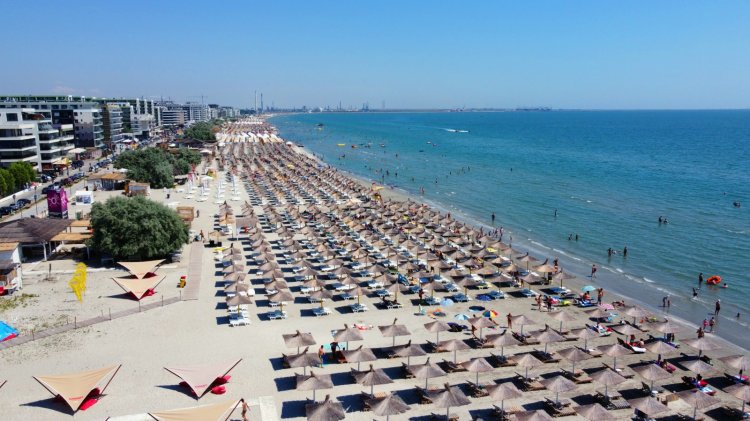 Staţiunea Mamaia, pe locul doi după Băile Felix în preferinţele turiştilor pentru minivacanţa de 1 Mai