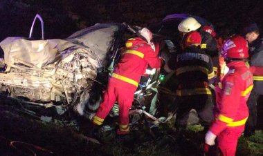 Patru morţi şi trei răniţi într-un accident produs pe DN 65, la Jitaru