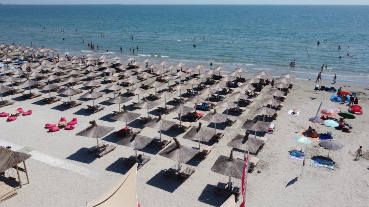Peste 100.000 de turişti au fost pe litoralul românesc în minivacanţa de 1 Mai