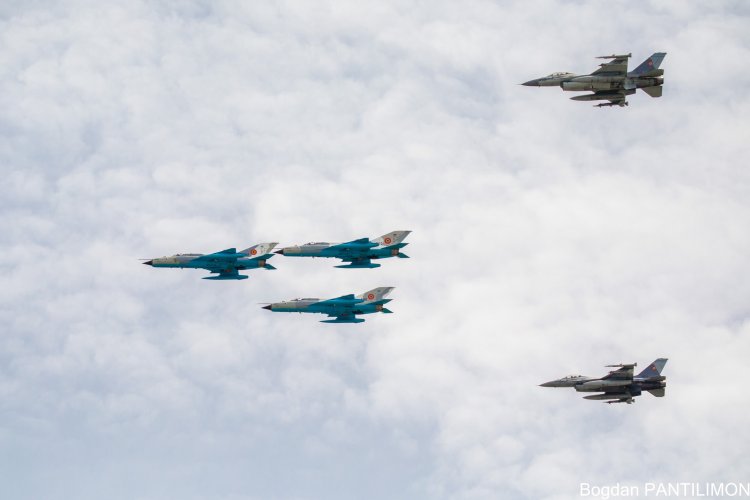 România renunță la avioanele MiG-21 LanceR, care vor fi înlocuite de F-16