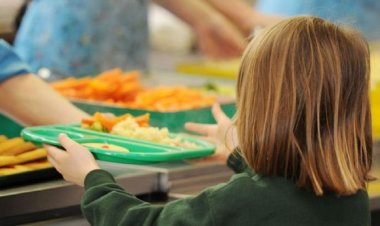 Un milion de elevi vor rămâne fără programul Masa Caldă în 2024