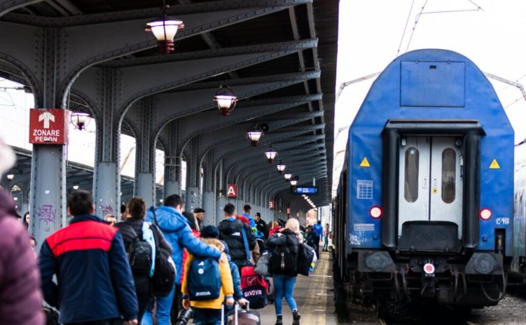 Care este programul trenurilor în minivacanța de 1 Mai și Paște