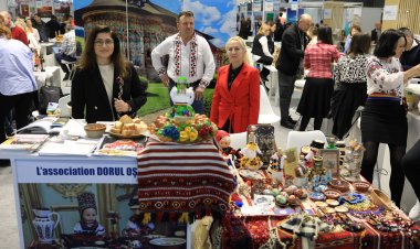 Îndrăgostiți de România, francezii aleg vacanțele pe litoralul românesc și la munte