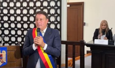 Florin Mitroi și noii consilieri județeni constănțeni au depus jurământul