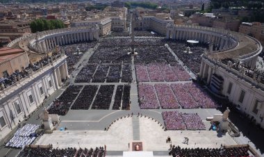 Peste 400.000 de oameni și-au luat rămas bun de la Papa Francisc