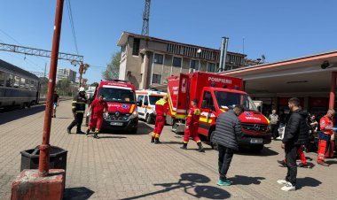 Două trenuri s-au lovit în stația CF Constanța. A fost activat Planul Roșu de Intervenție