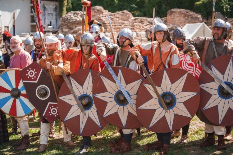 Mamaia face Valuri De ISTORIE! Reconstituiri istorice spectaculoase